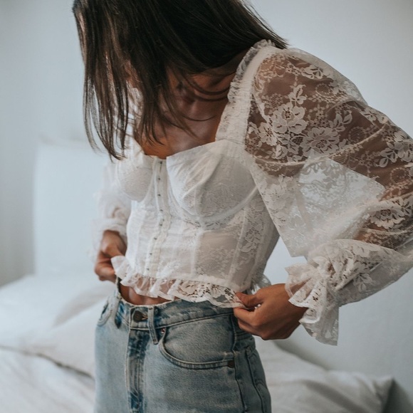 SOLD FOR LOVE & LEMONS Cheyenne Lace Bustier Top - Picture 4 of 16